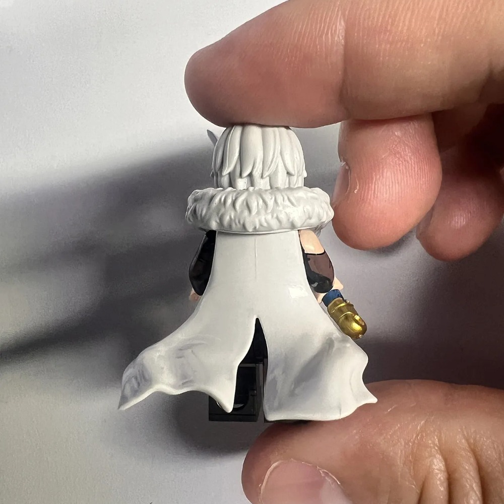 مجسمات بي في سي قابلة للتجميع  - مراجعة Model Kit Eva وسعره
